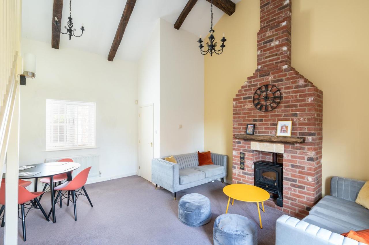 Pass The Keys Charming Cottage Near Clifton Moor York Exteriör bild