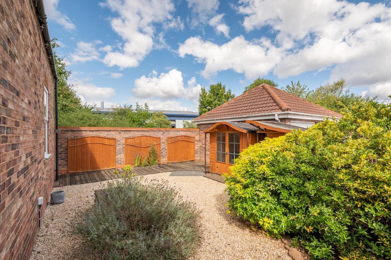 Pass The Keys Charming Cottage Near Clifton Moor York Exteriör bild