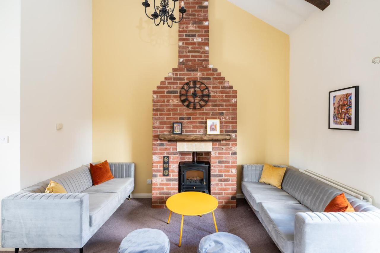 Pass The Keys Charming Cottage Near Clifton Moor York Exteriör bild