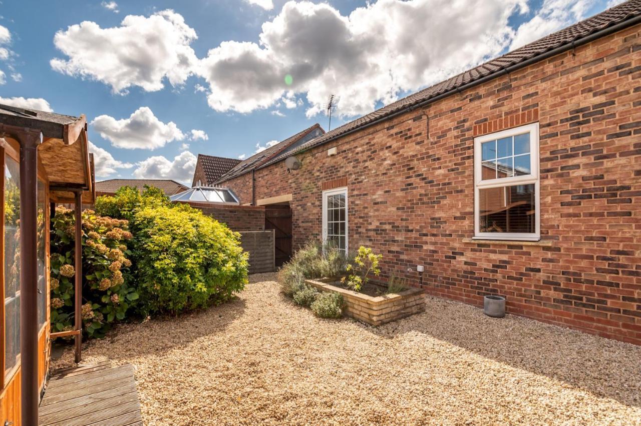 Pass The Keys Charming Cottage Near Clifton Moor York Exteriör bild
